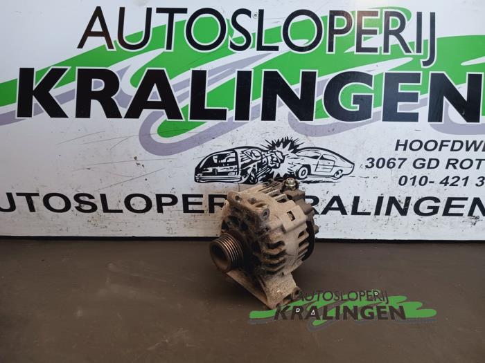 Gebrauchte Dynamo Mercedes B (W245) 1.7 B-170 16V Preis € 39,99 Margenregelung angeboten von Autosloperij Kralingen B.V.