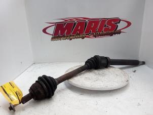 Used Front drive shaft, right Ford Focus 2 1.6 Ti-VCT 16V Price € 30,00 Margin scheme offered by Autosloopbedrijf gebr. Maris