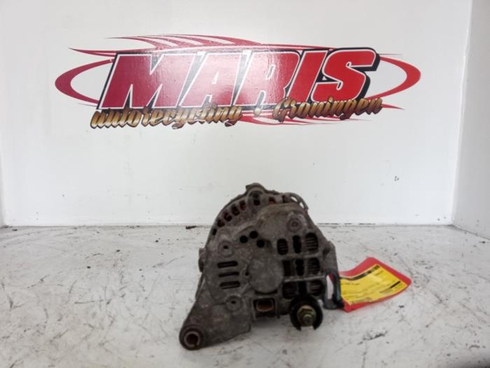 Begagnade Dynamo Renault Twingo (C06) 1.2 16V Pris € 25,00 Marginaltabell erbjuds av Autosloopbedrijf gebr. Maris