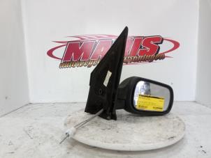 Used Wing mirror, right Ford Fusion 1.4 16V Price € 20,00 Margin scheme offered by Autosloopbedrijf gebr. Maris