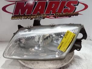 Used Headlight, left Nissan Almera (N16) 1.8 16V Price € 25,00 Margin scheme offered by Autosloopbedrijf gebr. Maris