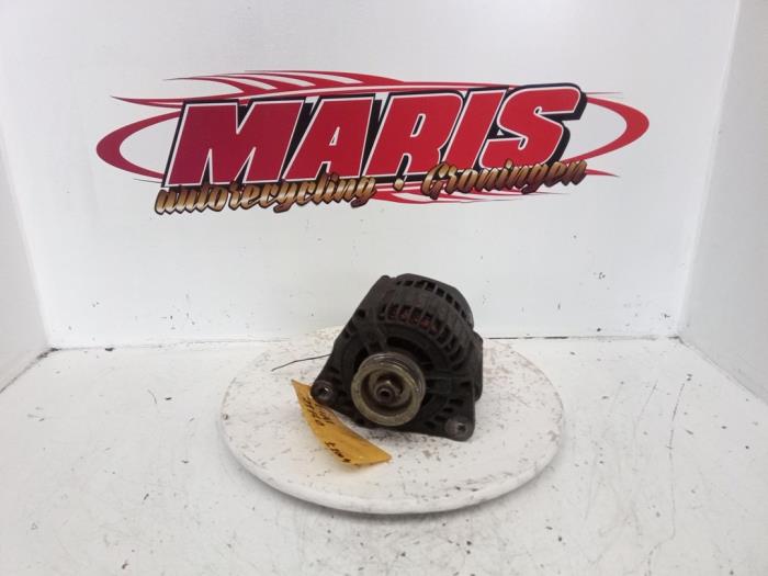 Begagnade Dynamo Fiat Stilo (192A/B) 2.4 20V Abarth 3-Drs. Pris € 25,00 Marginaltabell erbjuds av Autosloopbedrijf gebr. Maris