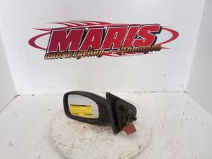 Used Wing mirror, left Peugeot 306 (7A/C/S) 1.8i 16V Price € 20,00 Margin scheme offered by Autosloopbedrijf gebr. Maris