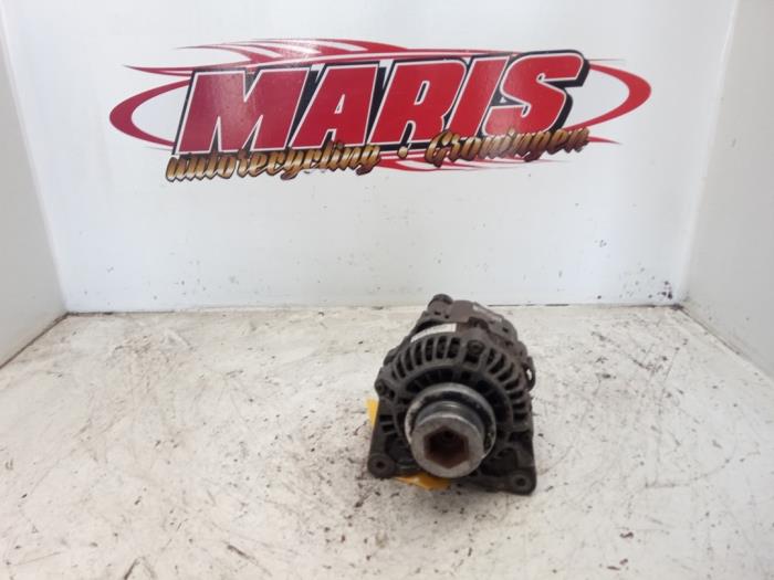 Gebrauchte Dynamo Renault Kangoo (KC) 1.4 Preis € 35,00 Margenregelung angeboten von Autosloopbedrijf gebr. Maris