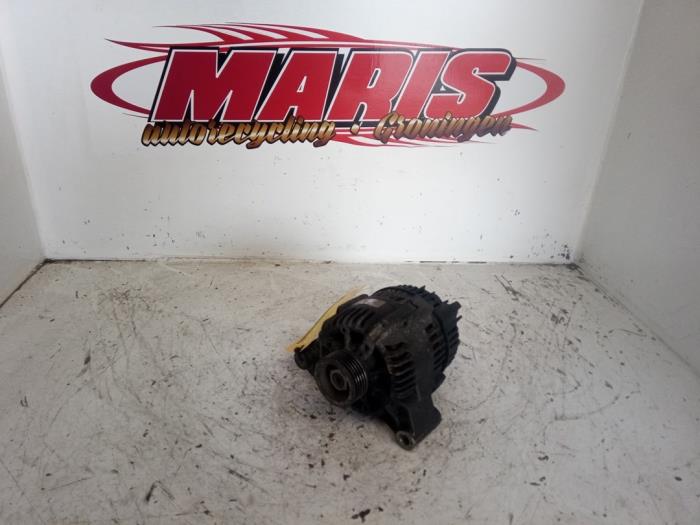 Begagnade Dynamo Citroen Saxo 1.4i VTR,VTS Pris € 25,00 Marginaltabell erbjuds av Autosloopbedrijf gebr. Maris