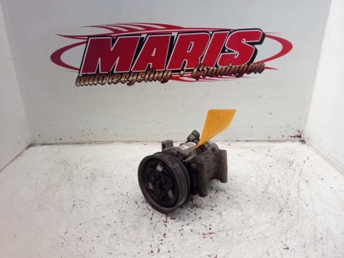 Usagé Compresseur de clim Renault Modus/Grand Modus (JP) 1.6 16V Prix € 60,00 Règlement à la marge proposé par Autosloopbedrijf gebr. Maris