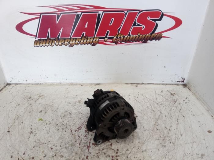 Usagé Dynamo Volvo V50 (MW) 1.6 D 16V Prix € 35,00 Règlement à la marge proposé par Autosloopbedrijf gebr. Maris
