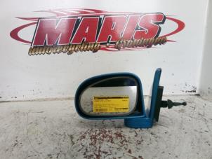 Usados Retrovisor externo izquierda Hyundai Atos 1.1 12V Precio € 25,00 Norma de margen ofrecido por Autosloopbedrijf gebr. Maris
