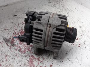 Dynamo from a Volkswagen Passat (3B2) 1.9 TDi 90 2000