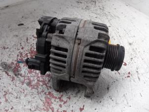 Dynamo from a Volkswagen Passat (3B2) 1.9 TDi 90 2000