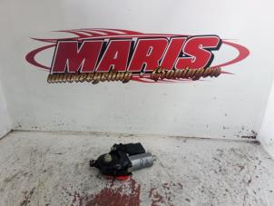 Used Door window motor Volkswagen Golf Plus (5M1/1KP) 1.4 FSI 16V Price € 25,00 Margin scheme offered by Autosloopbedrijf gebr. Maris