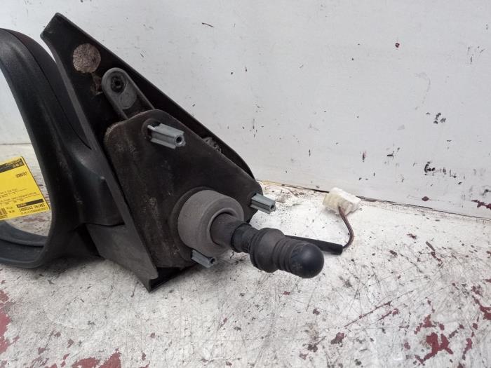 Skärmspegel, vänster från en Peugeot Partner 1.6 HDI 75 2008