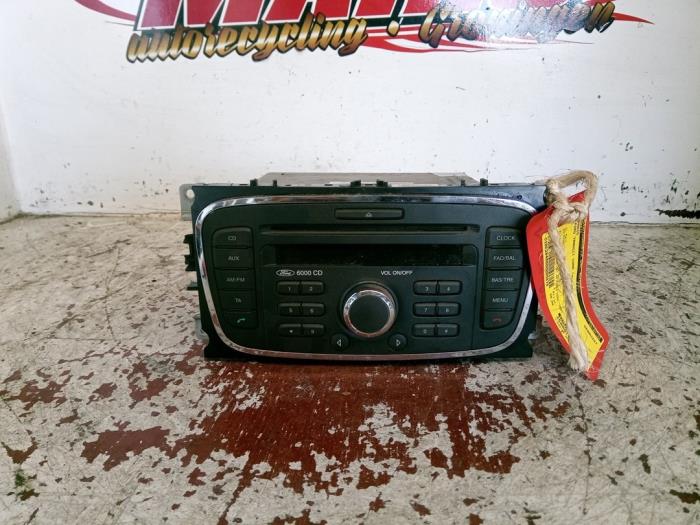 Używane Radio Ford Transit Connect 1.8 TDCi 110 DPF Cena € 80,00 Procedura marży oferowane przez Autosloopbedrijf gebr. Maris