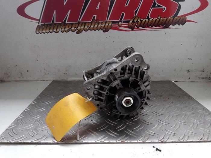 Begagnade Dynamo Volkswagen Polo IV (9N1/2/3) 1.2 12V Pris € 35,00 Marginaltabell erbjuds av Autosloopbedrijf gebr. Maris