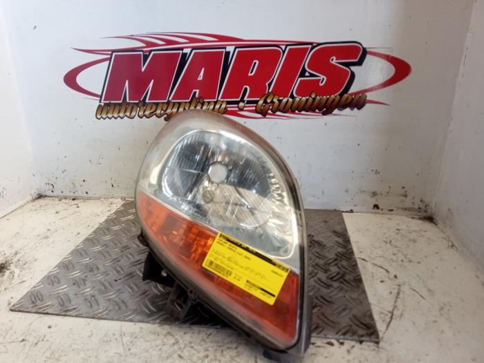 Gebrauchte Scheinwerfer rechts Renault Kangoo Express (FC) 1.5 dCi 60 Preis € 25,00 Margenregelung angeboten von Autosloopbedrijf gebr. Maris