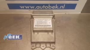 Usados Módulo de Airbag Mercedes S (W221) 3.0 S-320 CDI 24V 4-Matic Precio € 125,00 Norma de margen ofrecido por Auto Bek