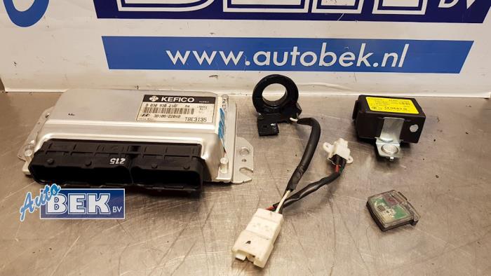 Used Ignition lock + computer Hyundai Getz 1.3i 12V Price € 75,00 Margin scheme offered by Auto Bek