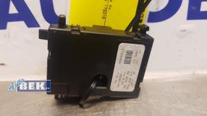 Used Airbag sensor Audi A3 (8P1) 1.9 TDI Price € 10,00 Margin scheme offered by Auto Bek