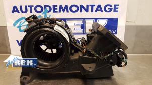 Usados Motor de ventilador de calefactor Mercedes ML II (164/4JG) 3.5 350 4-Matic V6 24V Precio € 75,00 Norma de margen ofrecido por Auto Bek