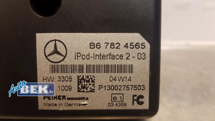 Interface téléphone d'un Mercedes-Benz GL (X164) 4.0 GL 420 CDI V8 32V 2007