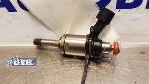 Used Injector (petrol injection) Renault Clio Price € 60,00 Margin scheme offered by Auto Bek