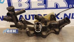 Used Thermostat housing Renault Clio Price € 15,00 Margin scheme offered by Auto Bek