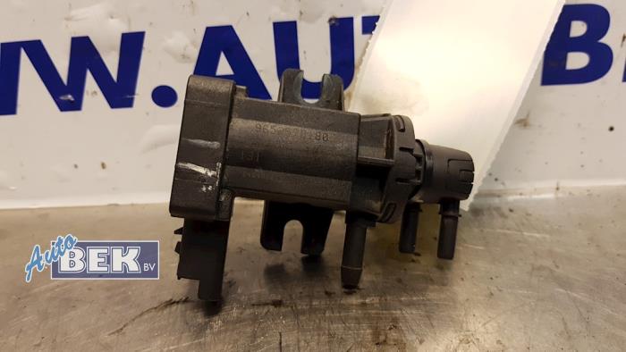 Vacuum valve from a Peugeot 207 SW (WE/WU) 1.6 HDi 16V 2009