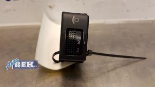 Used AIH headlight switch Nissan Micra (K13) 1.2 12V Price € 15,00 Margin scheme offered by Auto Bek