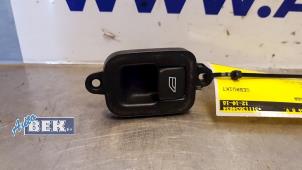 Used Electric window switch Volvo V50 (MW) 2.0 D 16V Price € 15,00 Margin scheme offered by Auto Bek