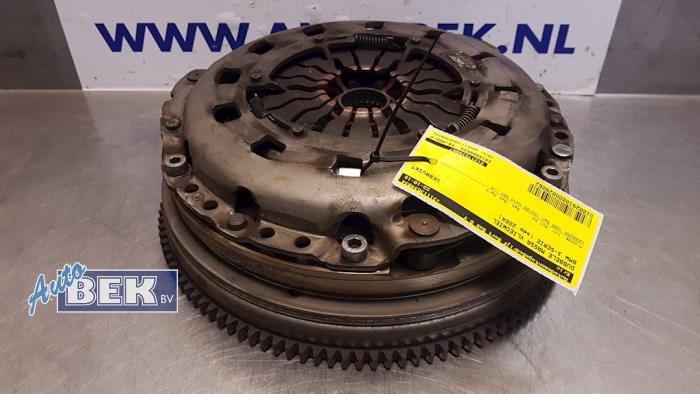 Dual mass flywheels with engine code N46B20A stock