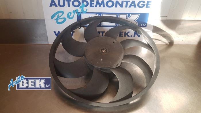 Cooling fans from a Fiat Bravo (198A) 1.4 16V 2007