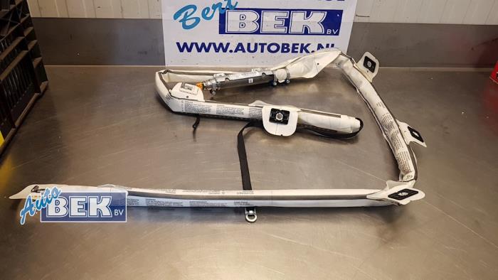 Używane Kurtyna prawa Mercedes E Estate (S212) E-250 CDI 16V BlueEfficiency Cena € 32,50 Procedura marży oferowane przez Auto Bek