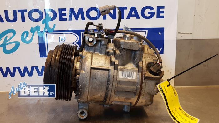 Air conditioning pump from a BMW 3 serie (E92) 320d 16V 2009