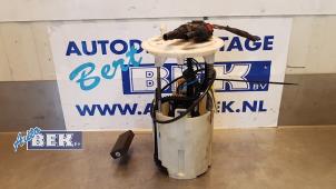 Used Electric fuel pump Mercedes Vito Price € 70,00 Margin scheme offered by Auto Bek