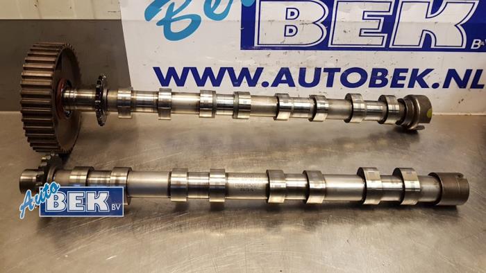 Usagé Kit arbre à cames Volvo V50 (MW) 2.0 D 16V Prix € 175,00 Règlement à la marge proposé par Auto Bek
