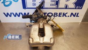Used Rear brake calliper, left Skoda Octavia (5EAA) 1.6 TDI GreenTec 16V Price € 45,00 Margin scheme offered by Auto Bek