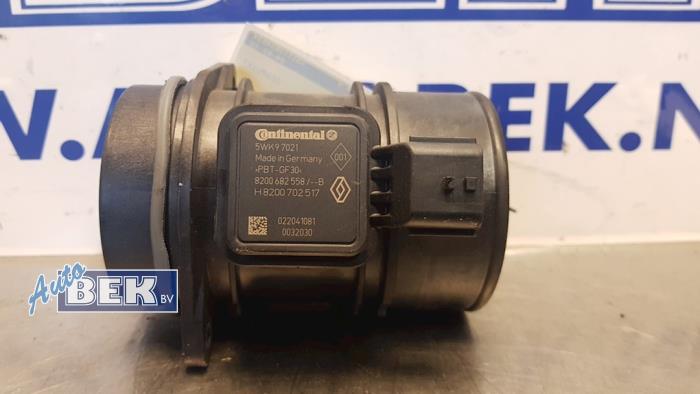 Air mass meter from a Renault Clio III (BR/CR) 1.5 dCi 75 FAP 2011