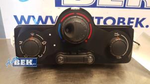 Used Heater control panel Renault Clio III (BR/CR) 1.2 16V 75 Price € 30,00 Margin scheme offered by Auto Bek