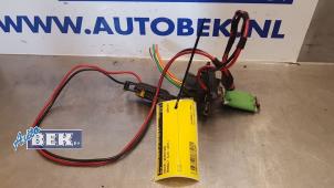 Used Heater resistor Renault Clio III (BR/CR) 1.5 dCi 75 FAP Price € 15,00 Margin scheme offered by Auto Bek