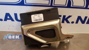 Used Central door locking module Peugeot Partner 2.0 HDI Price € 12,00 Margin scheme offered by Auto Bek