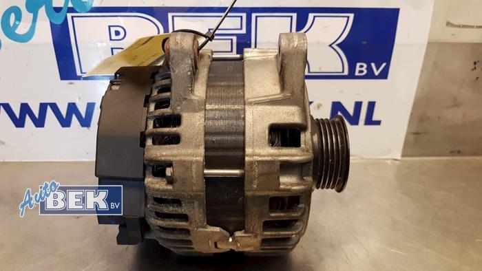 Gebrauchte Dynamo Mercedes B (W246/W242) 1.8 B-180 CDI BlueEFFICIENCY 16V Preis € 30,00 Margenregelung angeboten von Auto Bek
