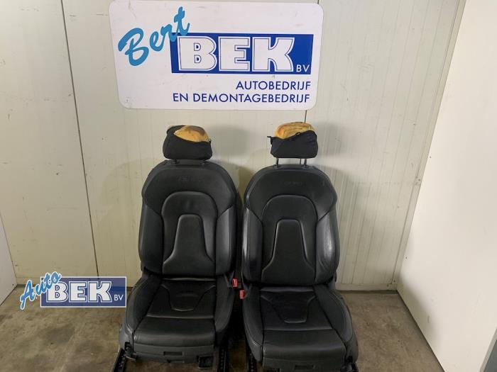 Seats front, left + right from a Audi A5 Cabrio (8F7) 2.0 TDI 16V 2010