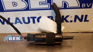 Used Headlight washer pump Audi A5 Cabrio (8F7) 2.0 TDI 16V Price € 15,00 Margin scheme offered by Auto Bek