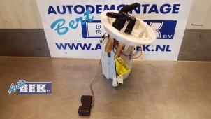 Usagé Pompe carburant électrique Audi A5 Cabrio (8F7) 2.0 TDI 16V Prix € 75,00 Règlement à la marge proposé par Auto Bek