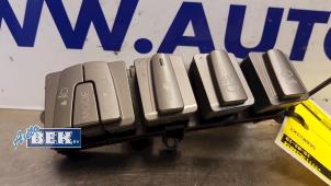 Used AIH headlight switch Fiat Bravo (198A) 1.9 JTD Multijet Price € 35,00 Margin scheme offered by Auto Bek