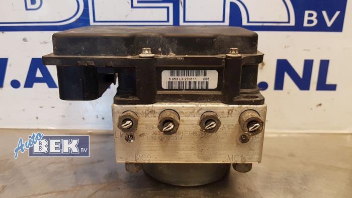 Używane Pompa ABS Fiat Fiorino (225) 1.3 JTD 16V Multijet Cena € 75,00 Procedura marży oferowane przez Auto Bek