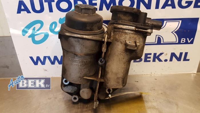 Gebrauchte Ölfiltergehäuse Volvo S80 (AR/AS) 2.4 D5 20V 180 Preis € 22,50 Margenregelung angeboten von Auto Bek