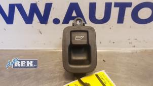 Used Electric window switch Volvo V50 (MW) 2.0 D 16V Price € 10,00 Margin scheme offered by Auto Bek