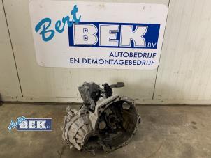 Used Gearbox Volkswagen Golf VI (5K1) 2.0 TDI 16V Price € 350,00 Margin scheme offered by Auto Bek