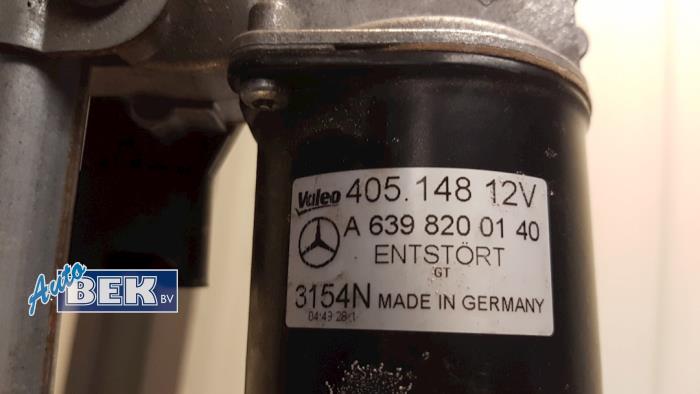 Scheibenwischermotor+Mechanik van een Mercedes-Benz Vito (639.6) 2.2 110 CDI 16V Euro 5 2012
